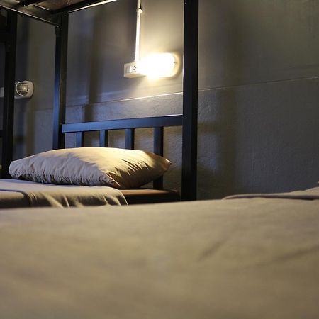 Ama Phuket Hostel Экстерьер фото