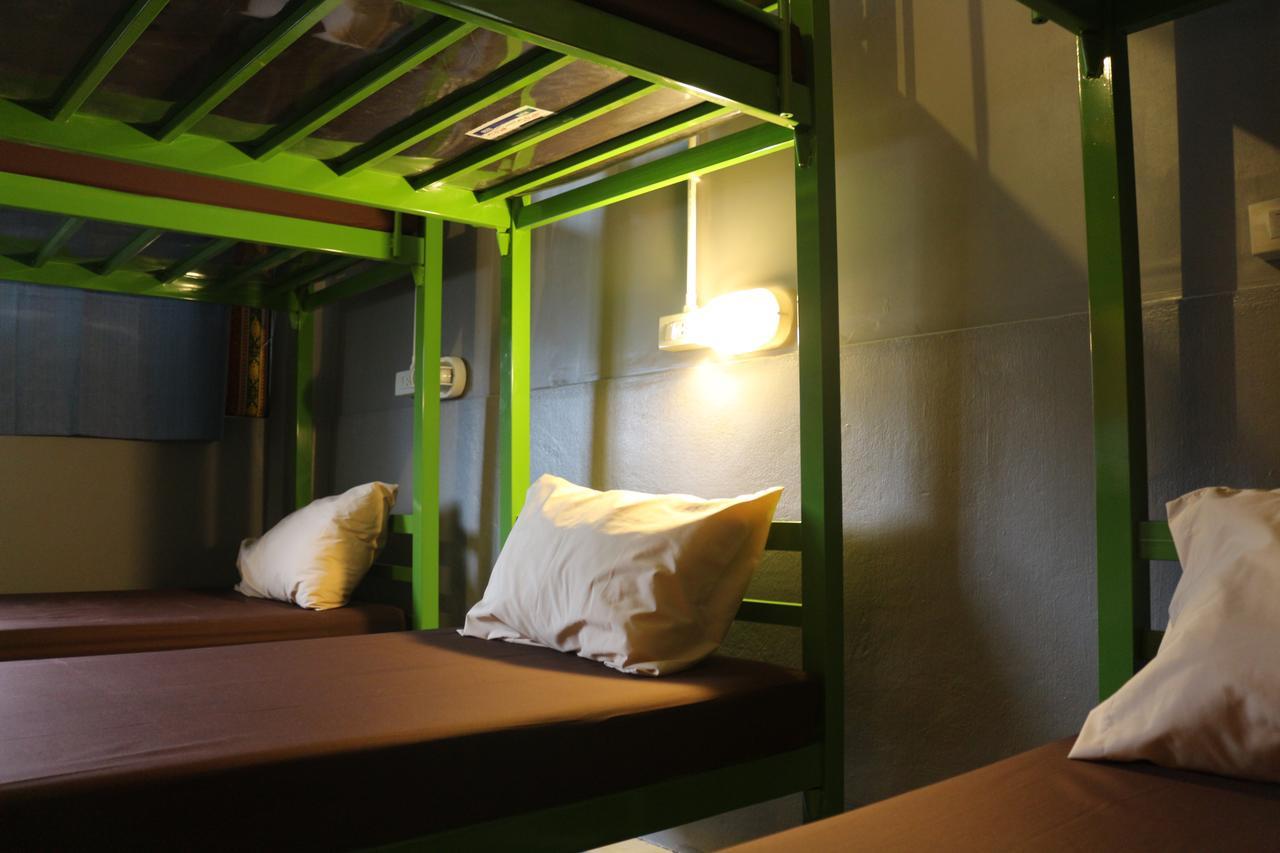 Ama Phuket Hostel Экстерьер фото