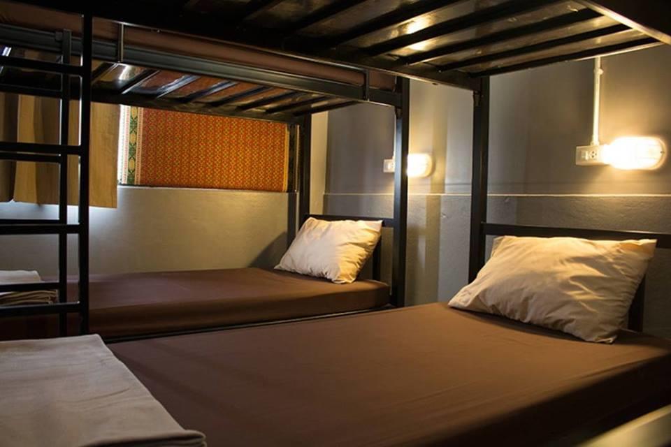 Ama Phuket Hostel Экстерьер фото